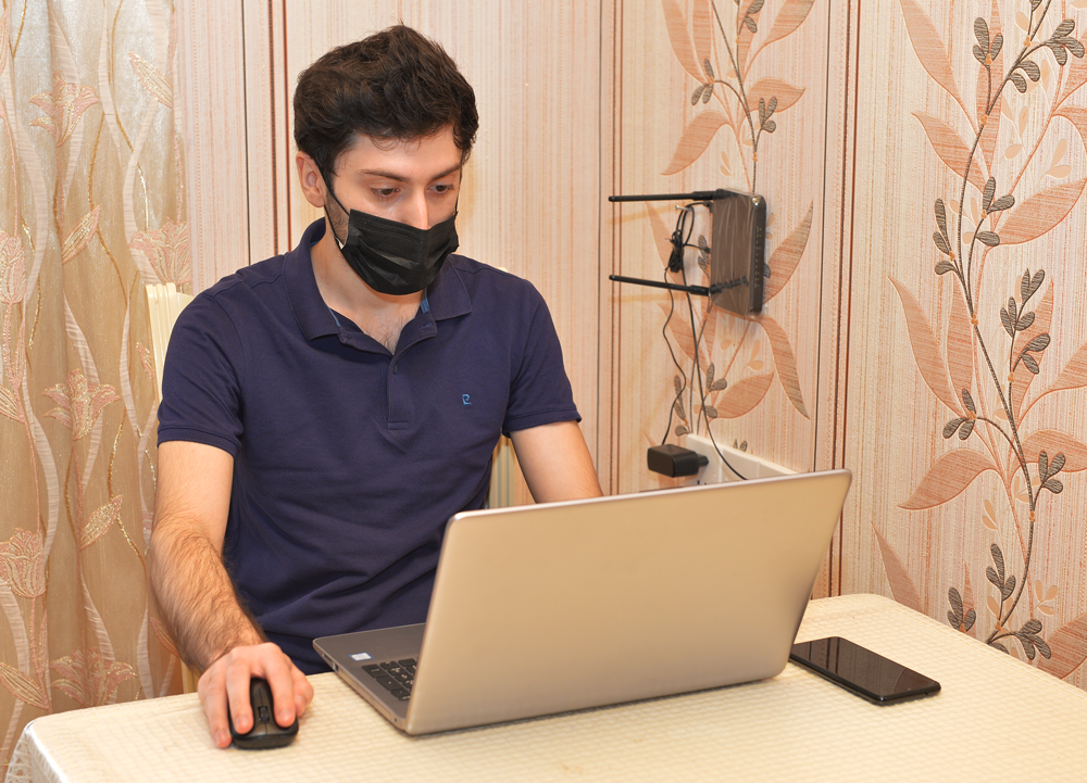 Binə qəsəbəsində optik şəbəkə istifadəyə verilib (FOTO) - Gallery Image