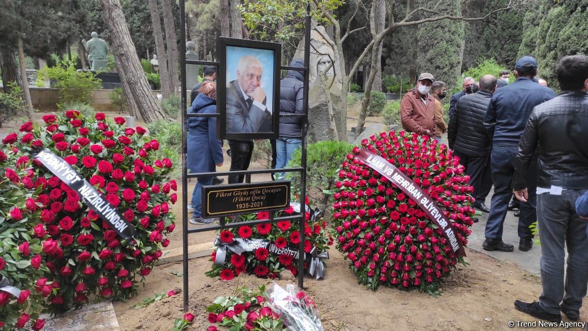 Fikrət Qoca dəfn edilib (FOTO/VİDEO) (ƏLAVƏ OLUNUB) - Gallery Image