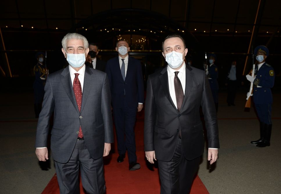 Gürcüstanın Baş nazirinin Azərbaycana səfəri başa çatıb (FOTO) - Gallery Image