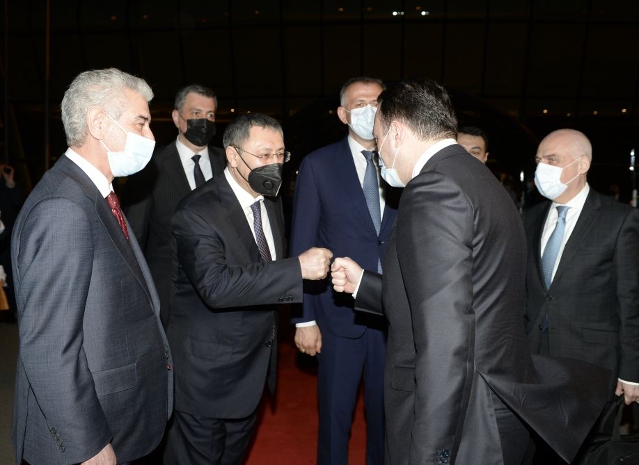 Gürcüstanın Baş nazirinin Azərbaycana səfəri başa çatıb (FOTO) - Gallery Image