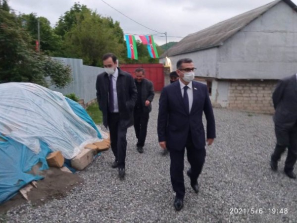 Novruz Aslanov şəhid ailələrini ziyarət etdi- FOTOLAR