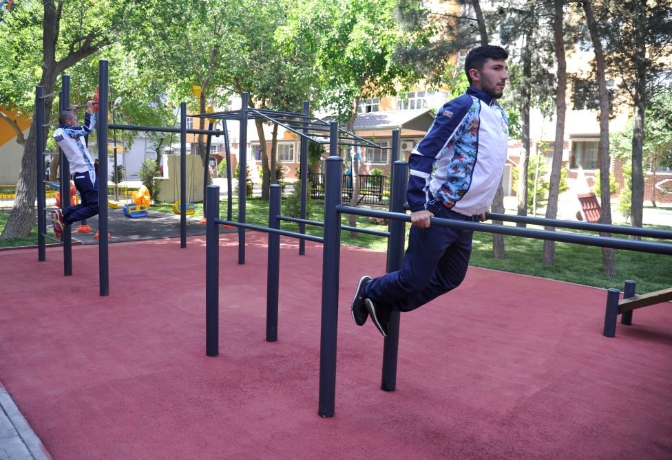 Bakıda daha bir həyət abadlaşdırılıb (FOTO) - Gallery Image