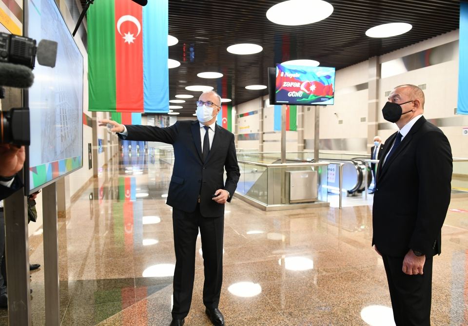 Prezidenti İlham Əliyev  “8 Noyabr” stansiyasında yaradılan şəraitlə tanış olub (FOTO) - Gallery Image