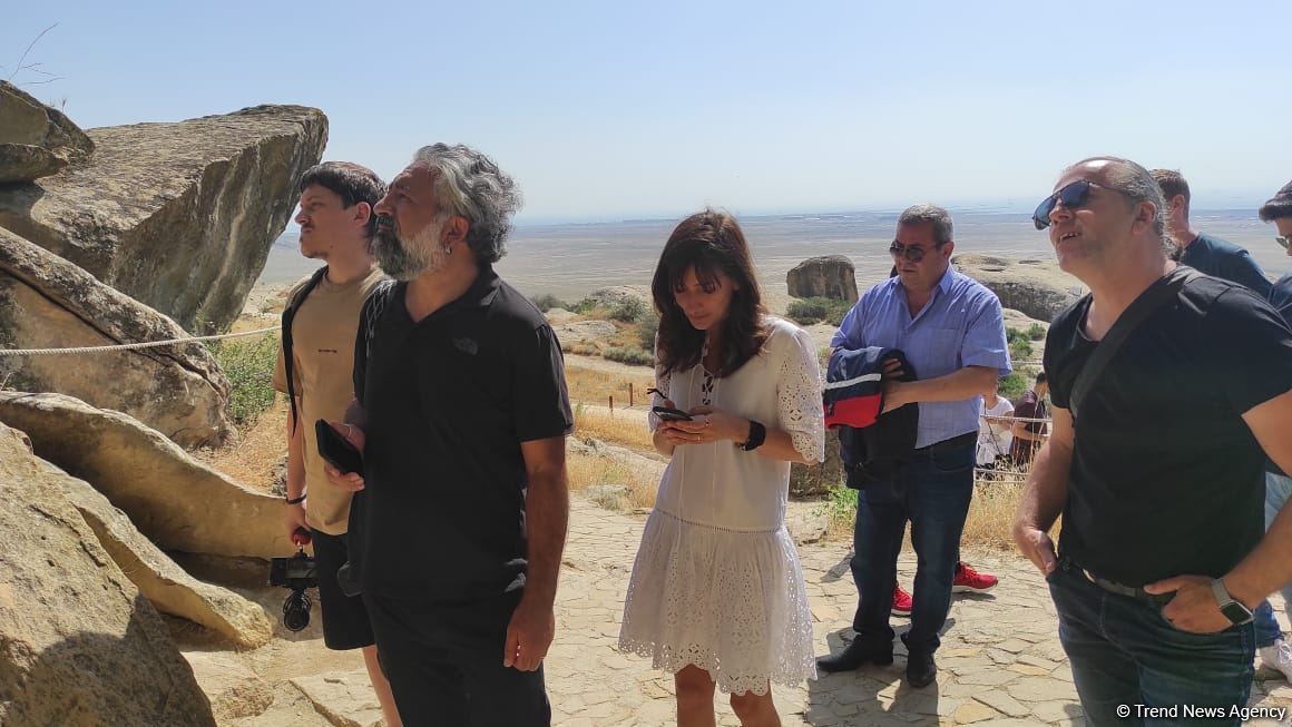 Beynəlxalq blogerlər azad olunmuş torpaqlara səfər edəcəklər (FOTO) - Gallery Image
