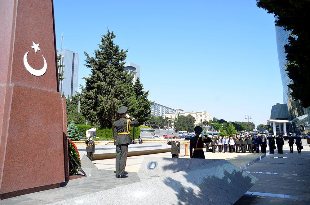 Azərbaycan-Türkiyə hərbi əməkdaşlığının inkişaf perspektivləri müzakirə olunub (FOTO) - Gallery Image