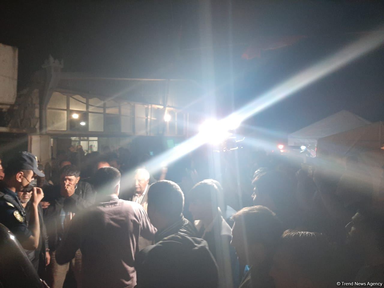 Kəlbəcərdə minaya düşən jurnalistlərin cənazəsi Bakıya gətirildi (FOTO) - Gallery Image