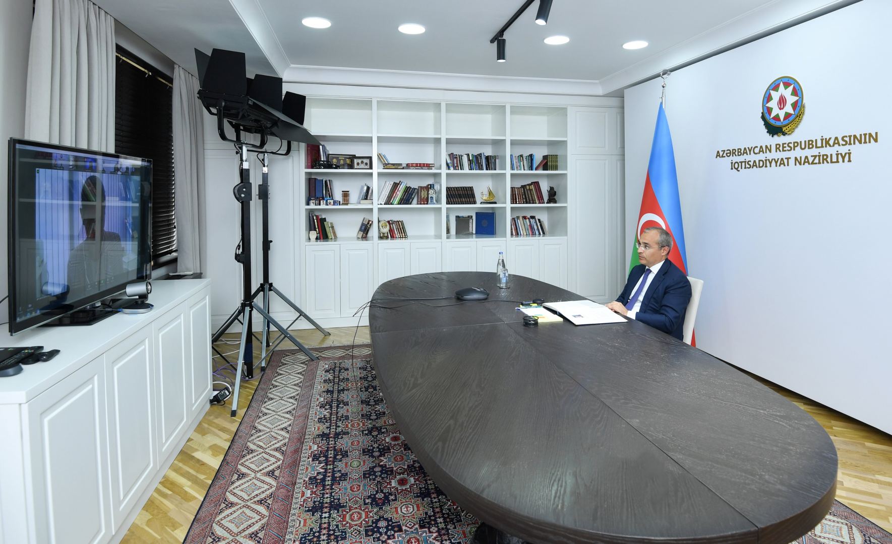 Avropa Yenidənqurma və İnkişaf Bankının Qarabağın bərpasında iştirakı müzakirə edilib (FOTO) - Gallery Image
