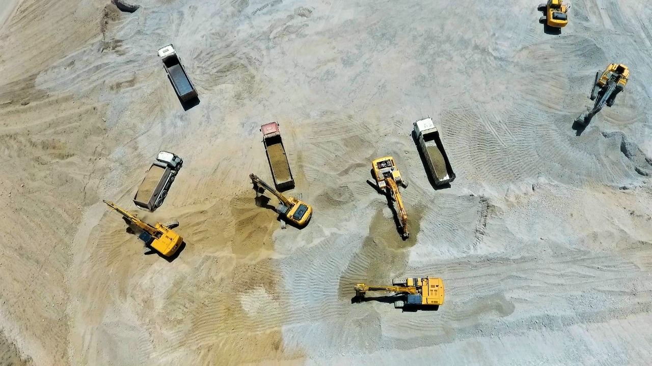 Əhmədbəyli-Horadiz-Mincivan-Ağbənd avtomobil yolunun tikintisi aparılır (FOTO) - Gallery Image