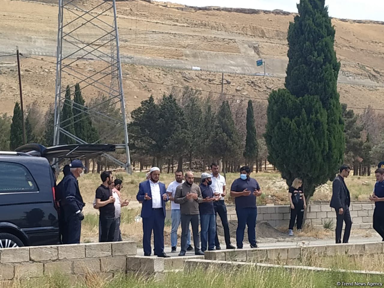 Xalq artisti Ramiz Əzizbəyli dəfn olunub (FOTO) - Gallery Image