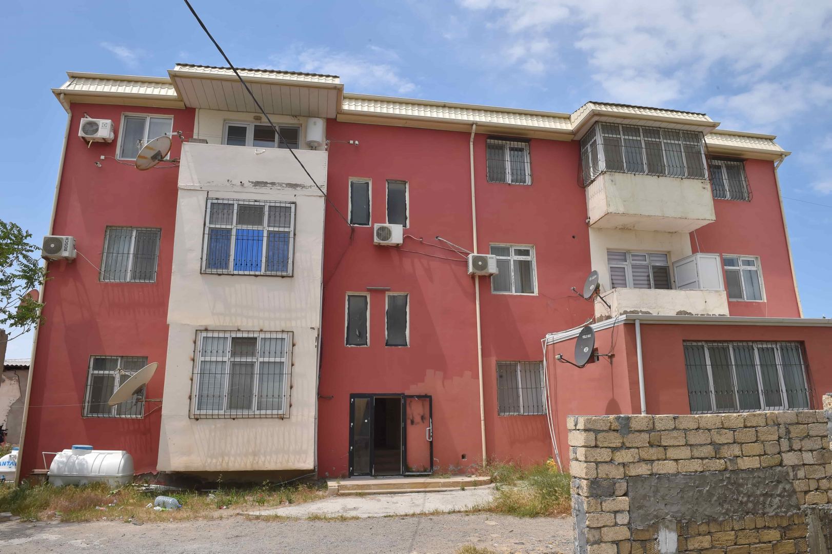 Bakıda sudan qanunsuz istifadə halları aşkarlandı - REYD (FOTO) - Gallery Image