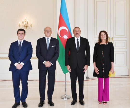 İlham Əliyev yeni səfirin etimadnaməsini qəbul etdi- FOTOLAR