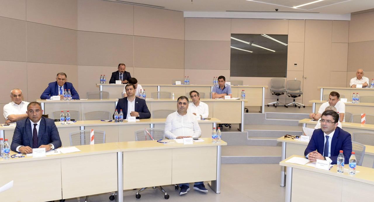 “Mediada islahatlara doğru” mövzusunda silsilə seminarlar davam edir (FOTO) - Gallery Image