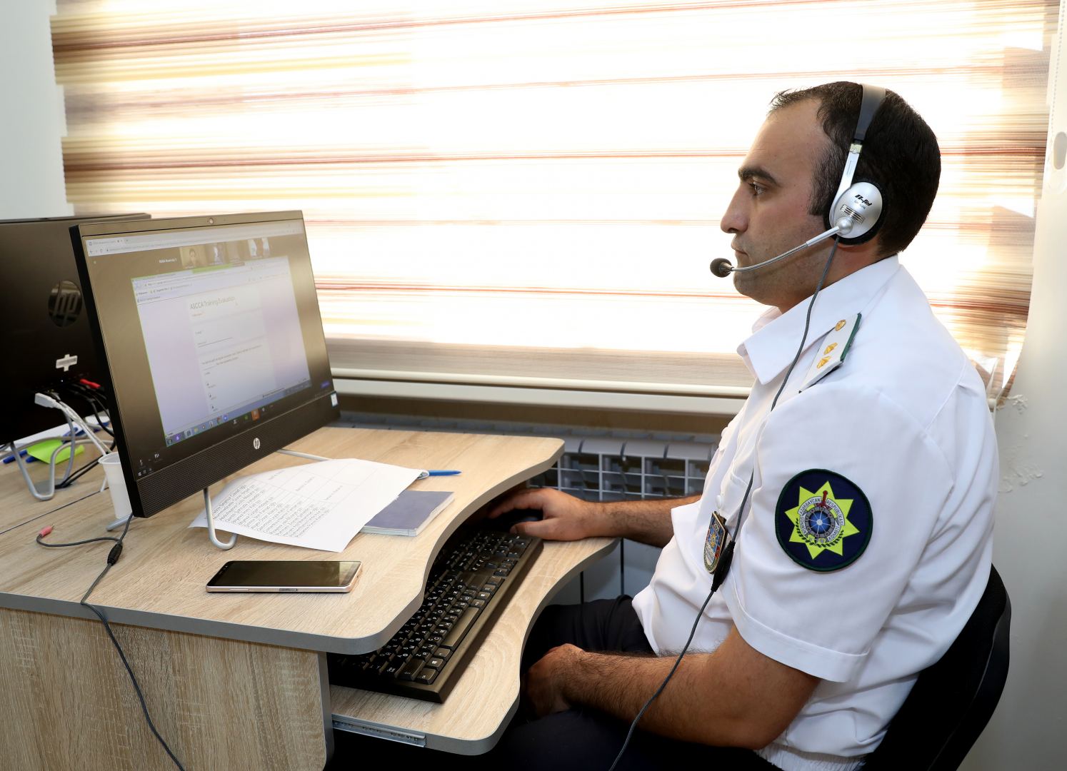 Sərhəddə xidmət aparan gömrük əməkdaşlarına xarici dil təlimləri keçirilib (FOTO) - Gallery Image
