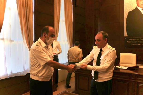 Baş Prokuror Firad Əliyevə baş ədliyyə müşavirəsi rütbəsiVERDİ