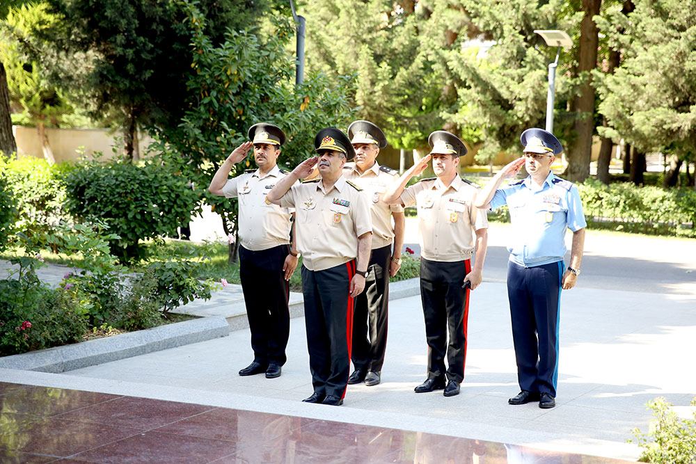 Əlahiddə Ümumqoşun Ordunun hərbi hissələri üçün yeni yaşayış və xidmət kompleksi istifadəyə verilib (FOTO/VİDEO) - Gallery Image