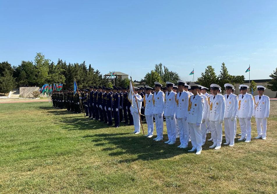 Heydər Əliyev adına AAHM-də növbəti buraxılış mərasimi keçirilib (FOTO) - Gallery Image