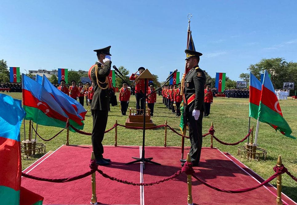 Heydər Əliyev adına AAHM-də növbəti buraxılış mərasimi keçirilib (FOTO) - Gallery Image