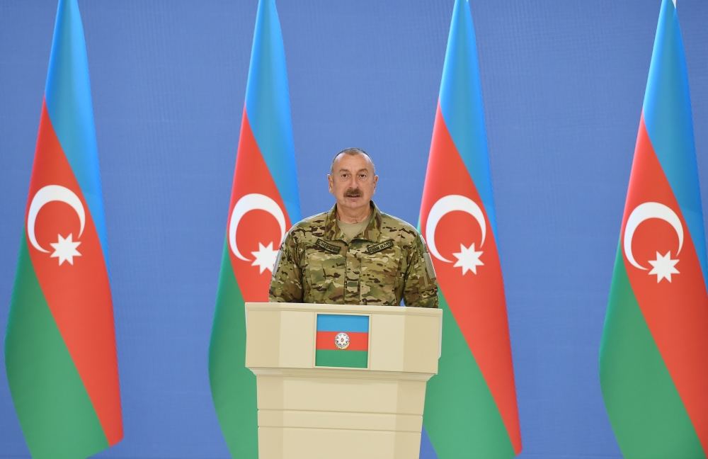 Prezident İlham Əliyev Silahlı Qüvvələr Günü münasibətilə Azərbaycan Ordusunun rəhbər və şəxsi heyətinin bir qrupu ilə görüşüb (FOTO) - Gallery Image