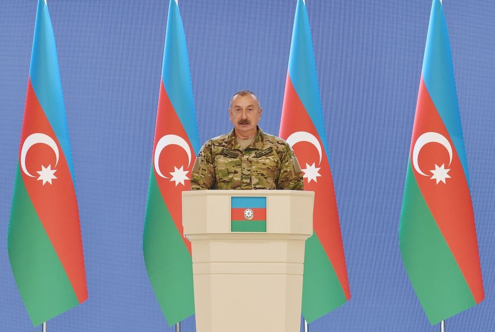 Prezident İlham Əliyev Silahlı Qüvvələr Günü münasibətilə Azərbaycan Ordusunun rəhbər və şəxsi heyətinin bir qrupu ilə görüşüb (FOTO) - Gallery Image