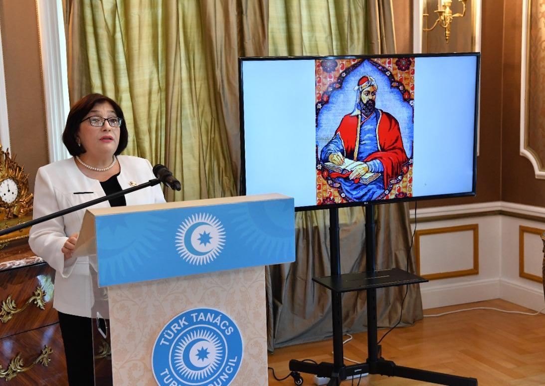 Milli Məclisin Sədri Sahibə Qafarova Türk Şurasının Budapeşt nümayəndəliyinin ofisində çıxış edib (FOTO) - Gallery Image