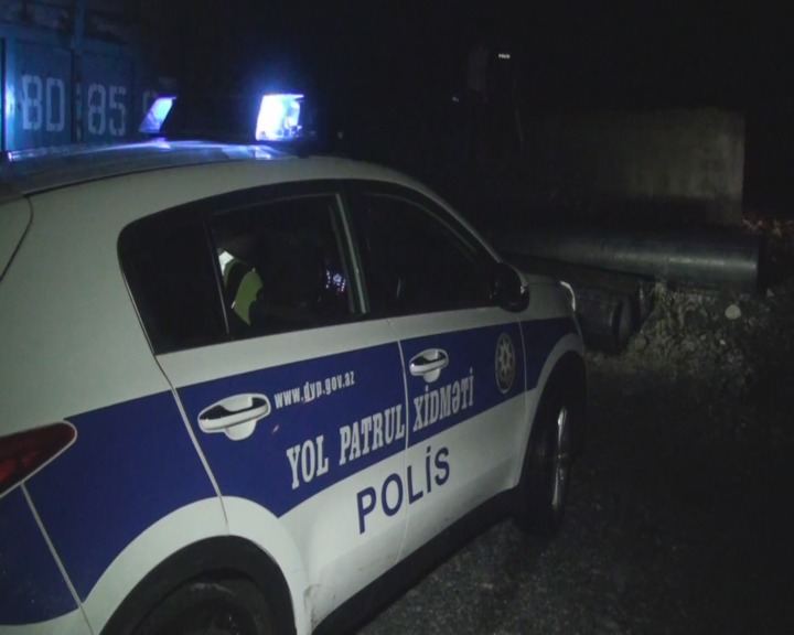 Zaqatalada polis çayda köməksiz vəziyyətdə qalan azyaşlıları xilas edib (FOTO) - Gallery Image