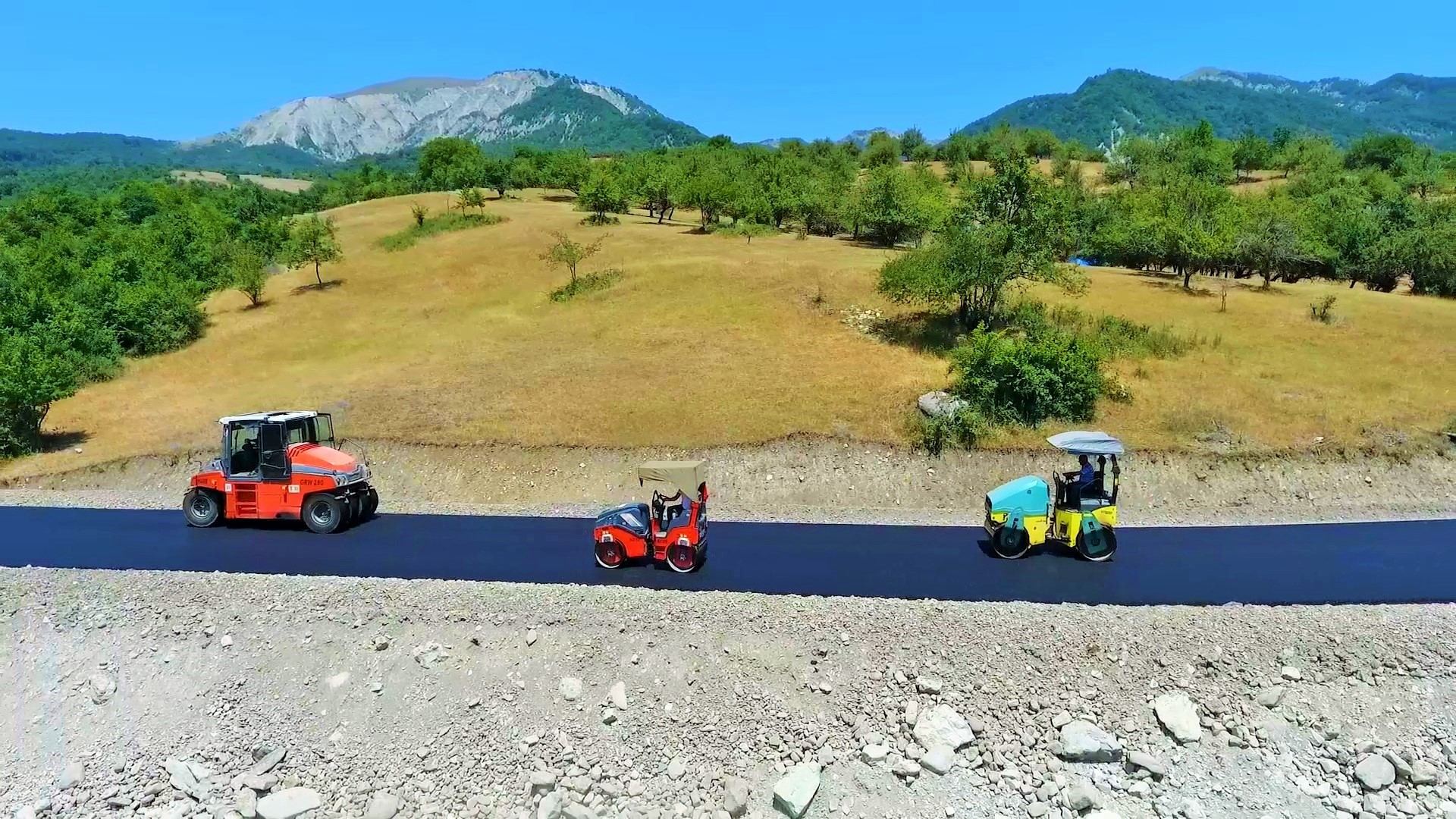 İsmayıllıda bu tarixi kəndlərin yolları yenidən qurulur (FOTO) - Gallery Image