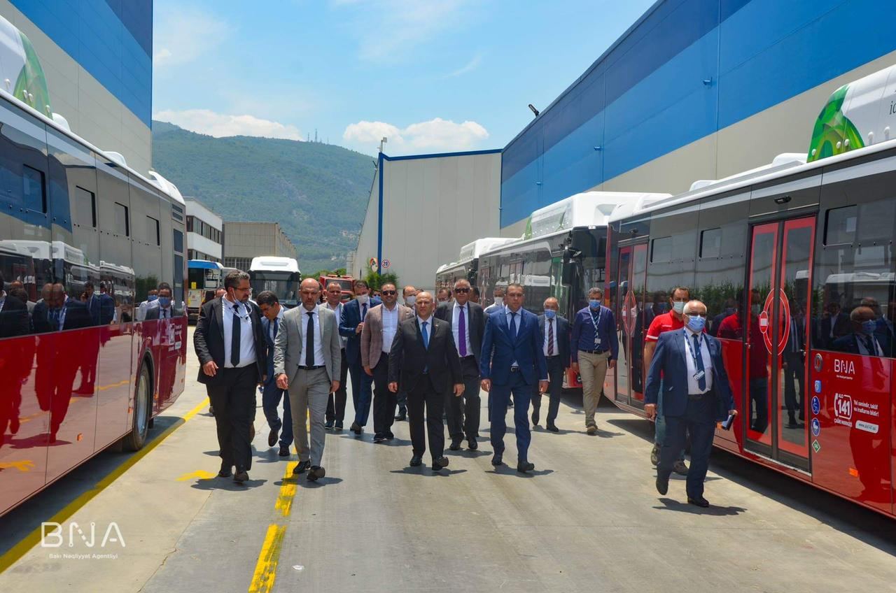 Bu il Bakıya daha 320 ədəd avtobus gətiriləcək (FOTO) - Gallery Image