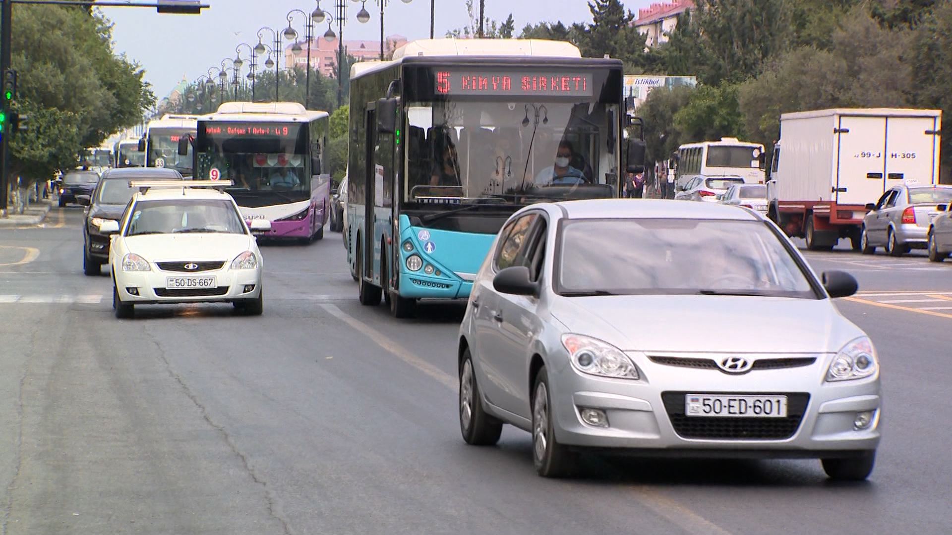 Sumqayıtda avtobus və taksilərdə maska taxmayanlara qarşı reyd olub (FOTO/VİDEO) - Gallery Image