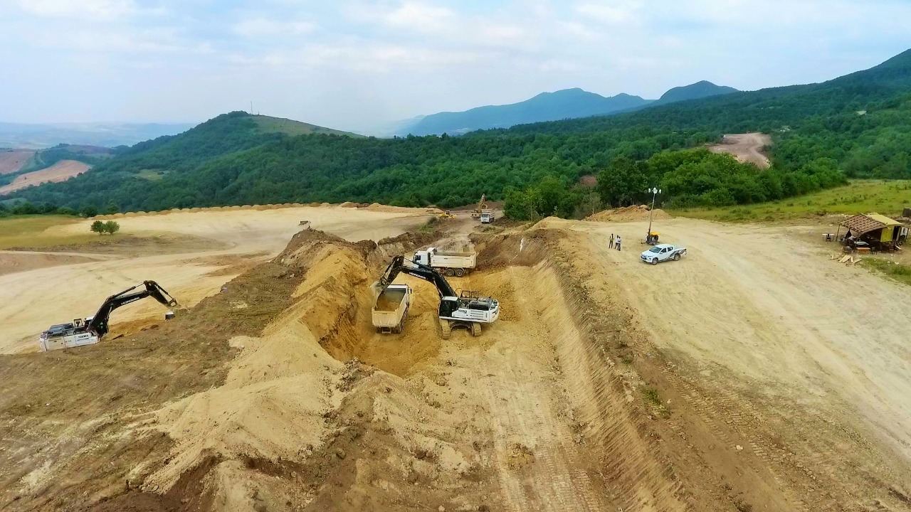 Yeni Əhmədbəyli-Füzuli-Şuşa avtomobil yolunda tunellərin inşasına başlanılıb (FOTO) - Gallery Image