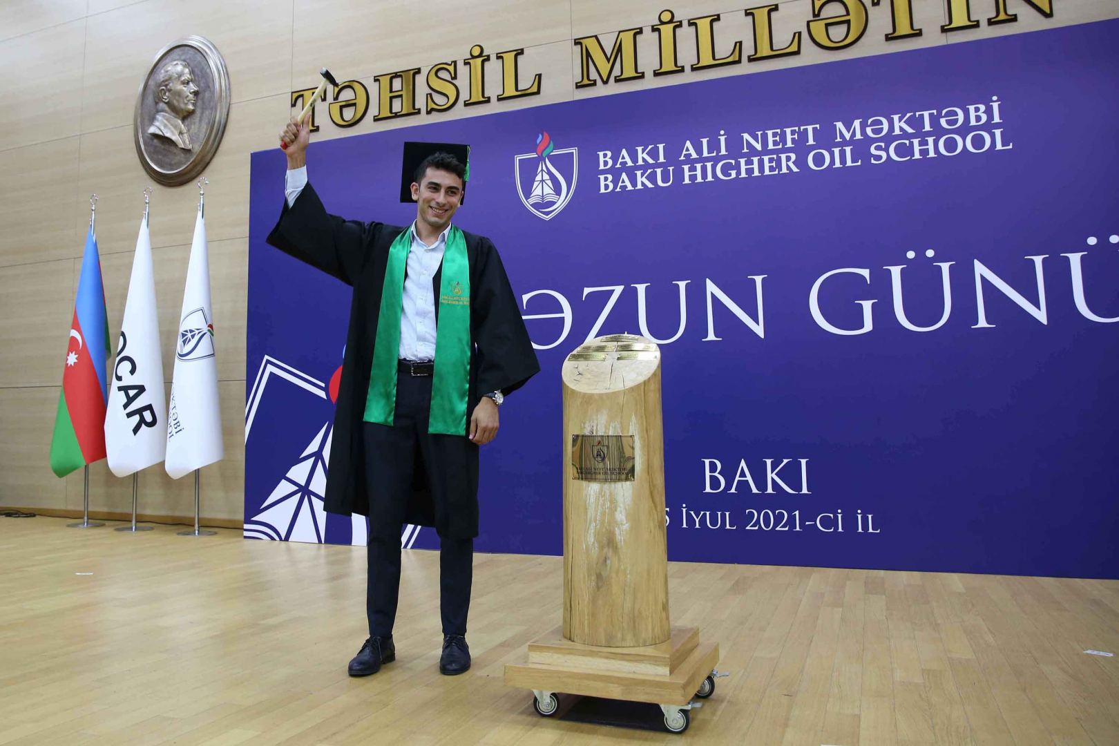 Bakı Ali Neft Məktəbində (BANM) beşinci dəfə “Məzun günü” keçirilib (FOTO) - Gallery Image