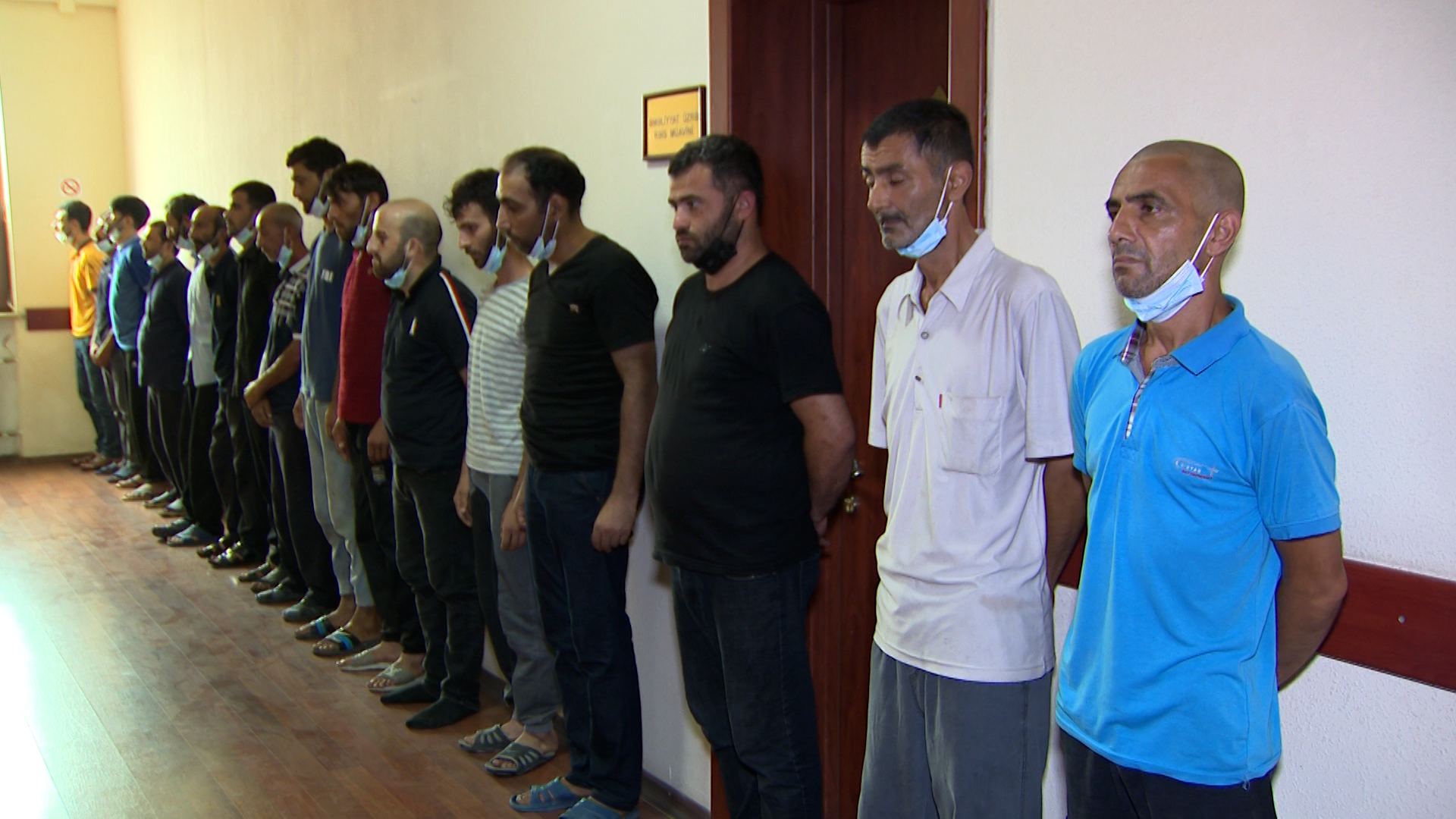 Bakıda genişmiqyaslı əməliyyat: 23 narkotacir saxlanıldı (FOTO/VİDEO) - Gallery Image