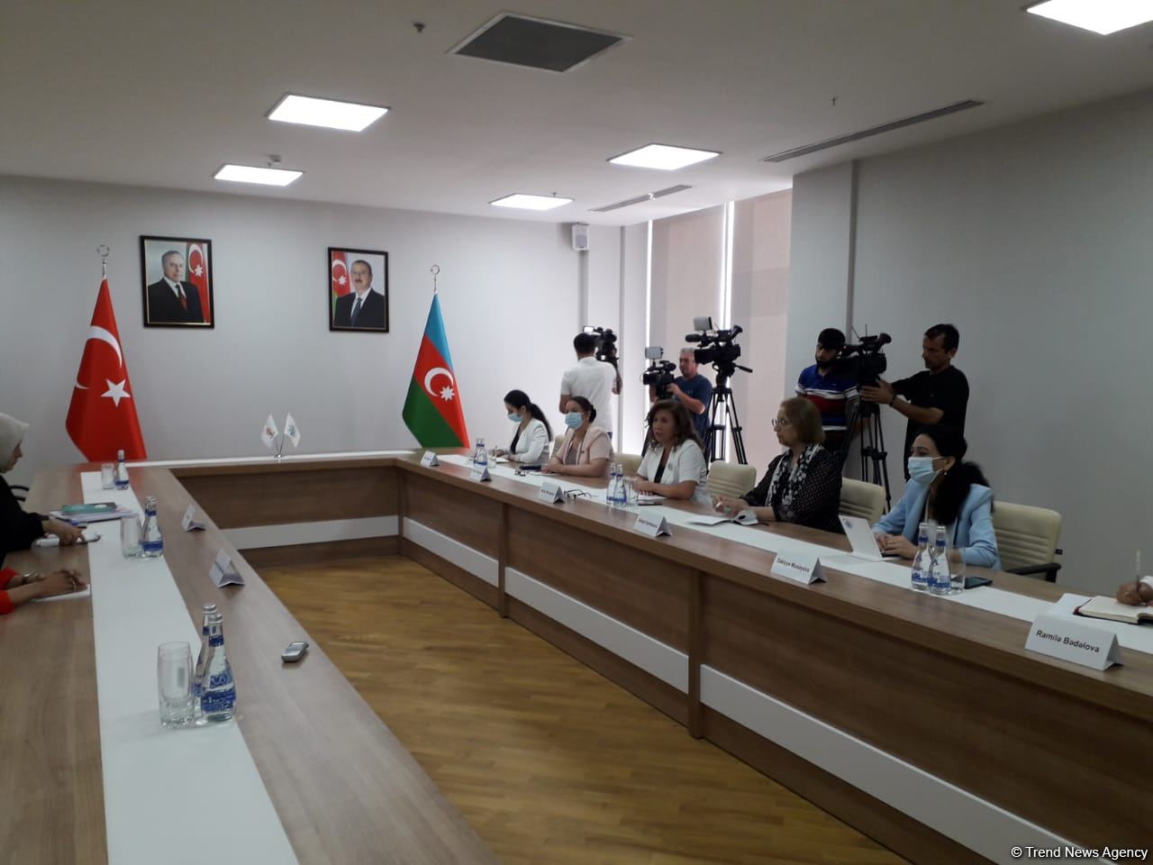 Şuşaya Azərbaycan bayrağı sancılarkən biz də sevincdən ağladıq - Ayşe Keşir (FOTO) - Gallery Image