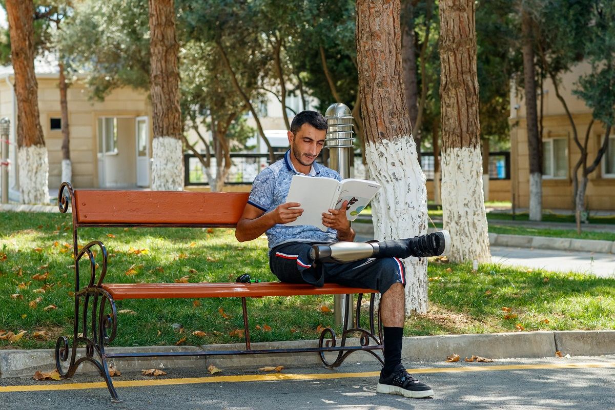 Daha bir qrup qazi yüksək texnologiyalı protezlərlə təmin edilib (FOTO) - Gallery Image