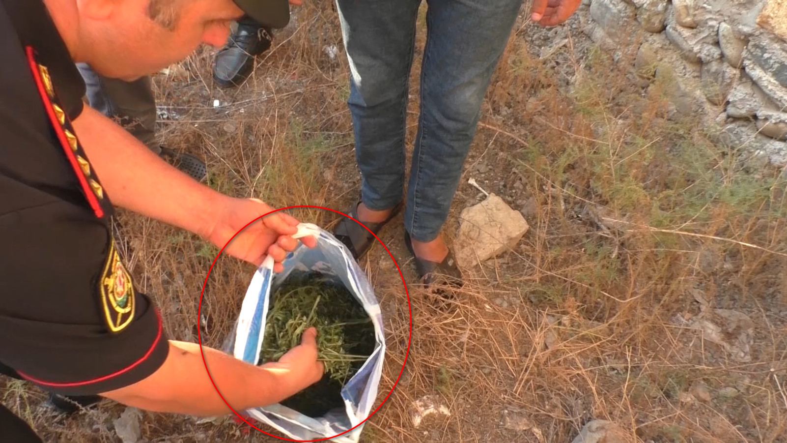 Gəncədə narkotik alverçiləri saxlanıldı (FOTO) - Gallery Image
