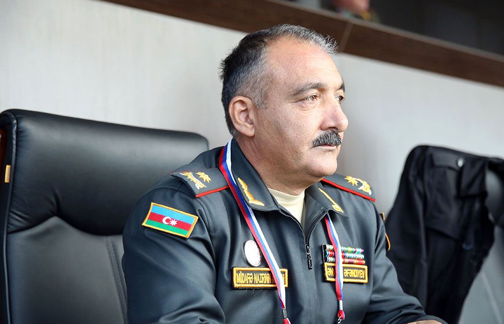 Quru Qoşunların komandanı general-mayor Ənvər Əfəndiyev Moskvada səfərdir (FOTO) - Gallery Image