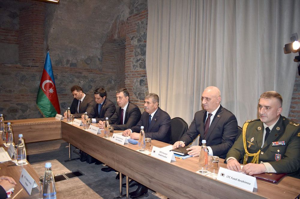 Zakir Həsənov Türkiyənin müdafiə naziri ilə görüşüb (FOTO) - Gallery Image