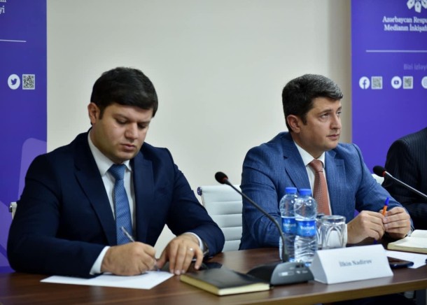 MEDİA-da regionlarda nəşr olunan qəzetlərin baş redaktorları ilə görüş keçirildi- FOTOLAR MEDİA-da regionlarda nəşr olunan qəzetlərin baş redaktorları ilə görüş keçirildi- FOTOLAR