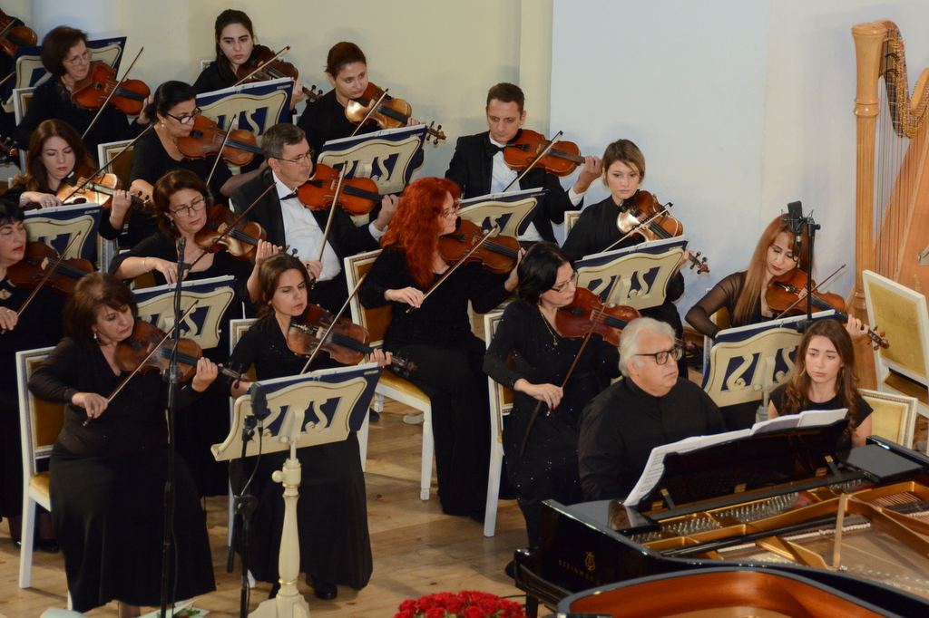 Bakı Musiqi Akademiyasından UNEC kollektivi üçün xüsusi konsert proqramı (FOTO) - Gallery Image