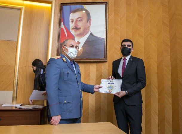 "Könüllü gömrükçü" dəstəsinin üzvlərinə sertifikatlar təqdim olundu- FOTOLAR
