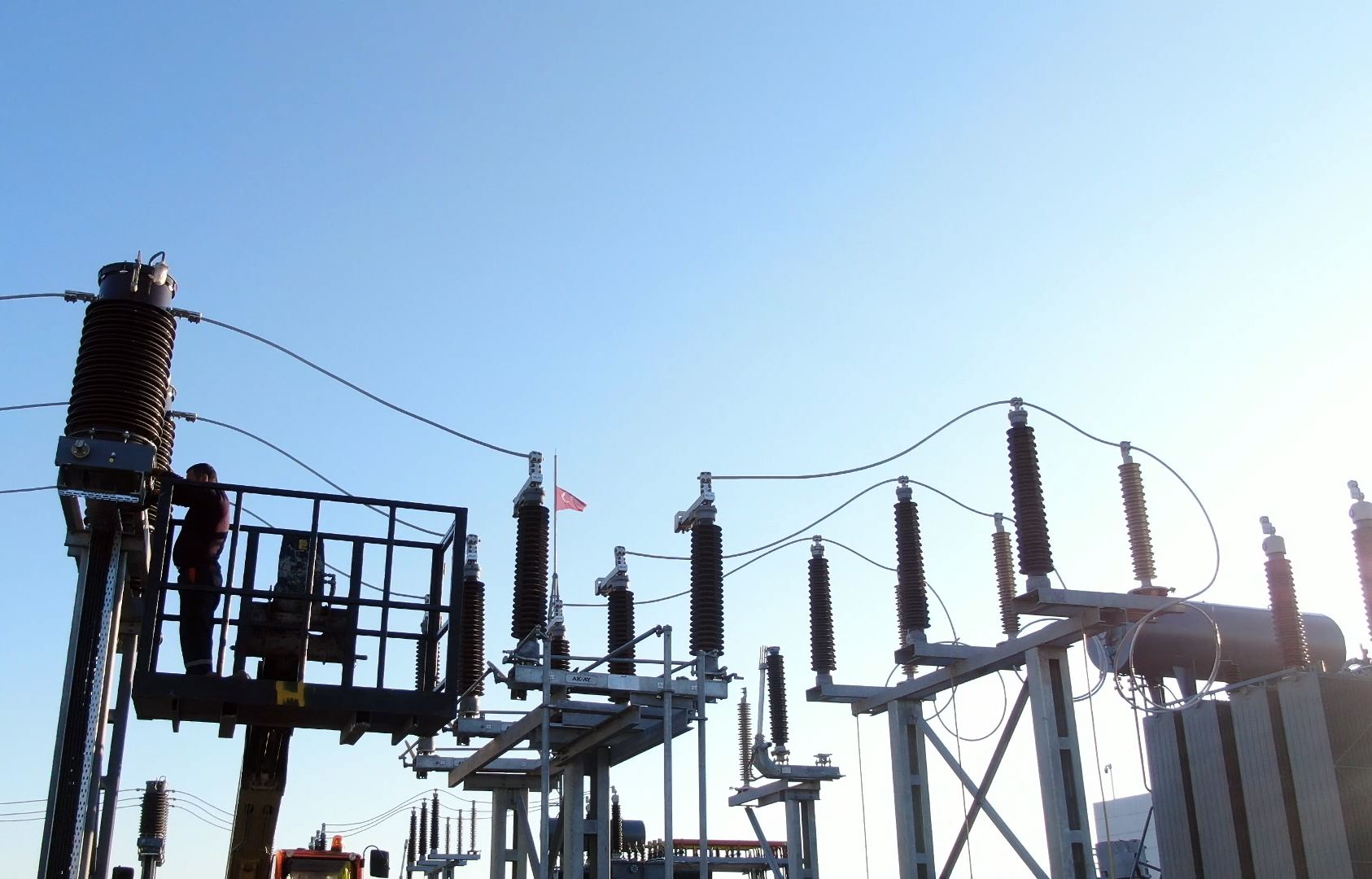 Ağdam yaxın vaxtda elektrik enerjisi ilə təmin olunacaq (FOTO/VİDEO) - Gallery Image