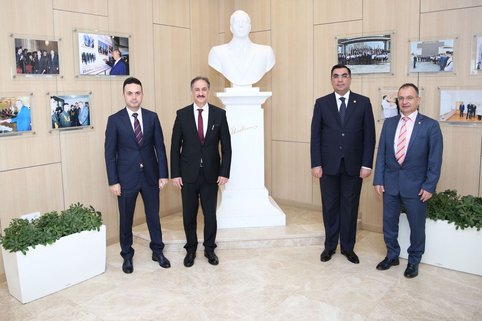Bakı Ali Neft Məktəbi ilə Boğaziçi Universiteti arasında Anlaşma Memorandumu imzalanıb (FOTO) - Gallery Image