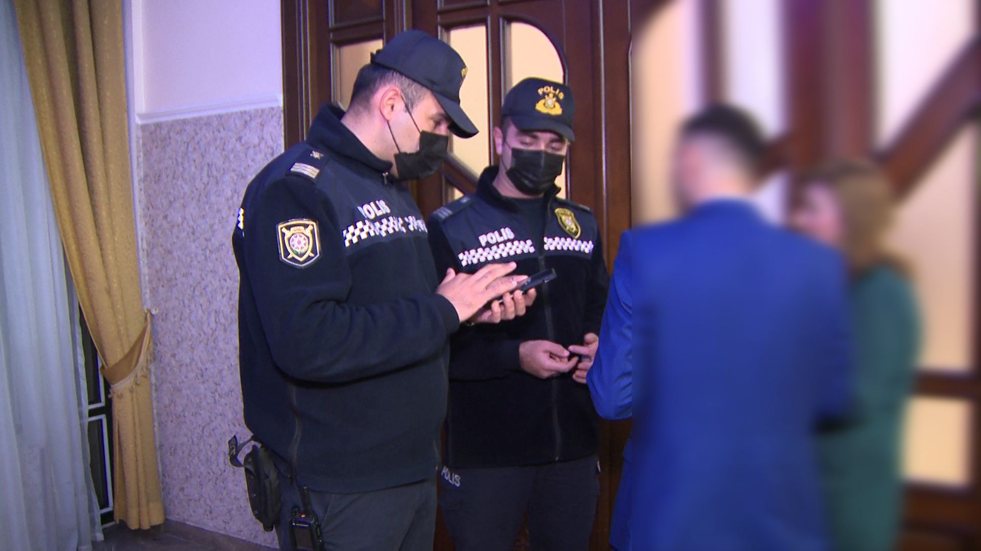 Axtarışda olan 7 nəfər Sumqayıtda toyda saxlanıldı (FOTO) - Gallery Image