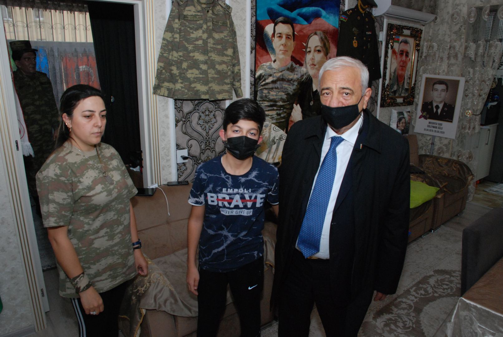 Səttar Möhbalıyev şəhid ailəsinə baş çəkib (FOTO) - Gallery Image