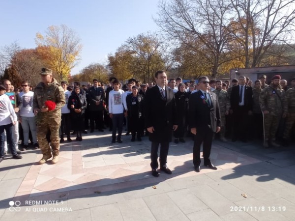 Novruz Aslanov Ismayıllıda “Zəfər günü”nü sakinlərlə birlikdə qeyd etdi - FOTOLAR