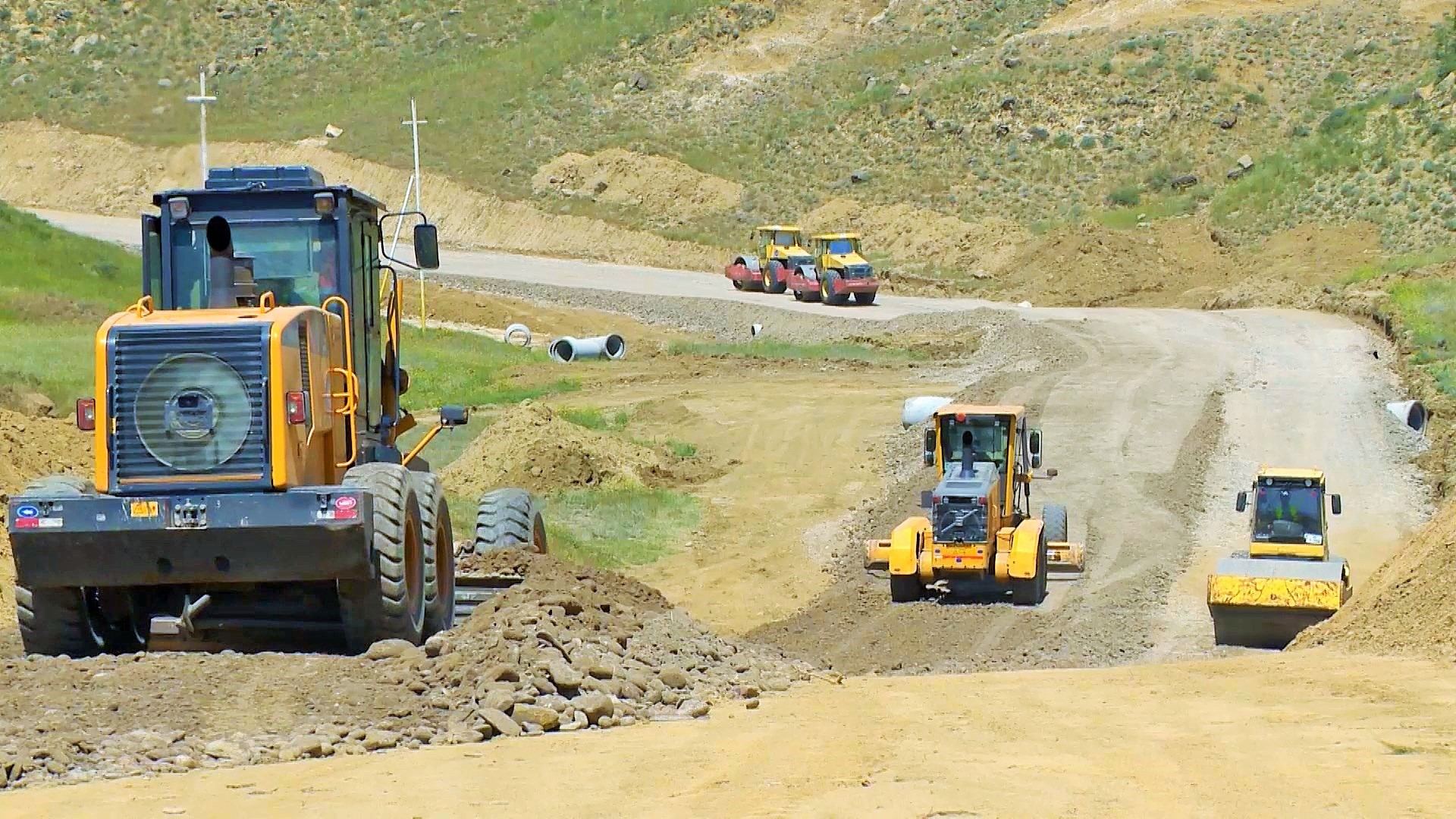 “Keşikçidağ” qoruğuna gedən yeni avtomobil yolunun inşası davam etdirilir (FOTO) - Gallery Image