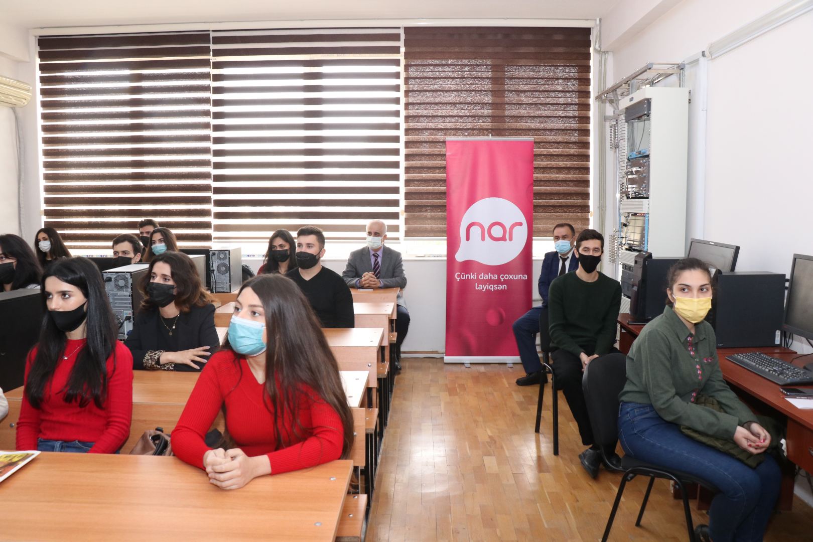 “Nar”ın keçirdiyi “Mobil rabitənin əsasları” təlimi yekunlaşdı (FOTO) - Gallery Image