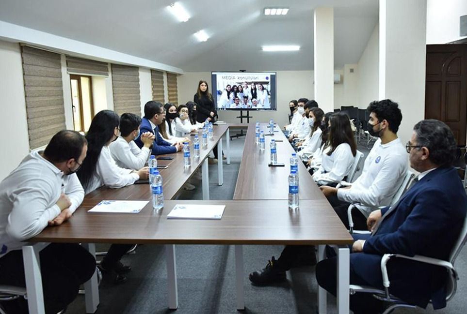 Medianın İnkişafı Agentliyinin birinci könüllülük proqramı uğurla yekunlaşıb (FOTO) - Gallery Image