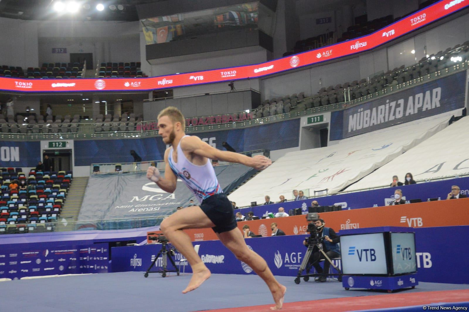 Azərbaycan gimnastı dünya çempionatında çıxış edib (FOTO) - Gallery Image