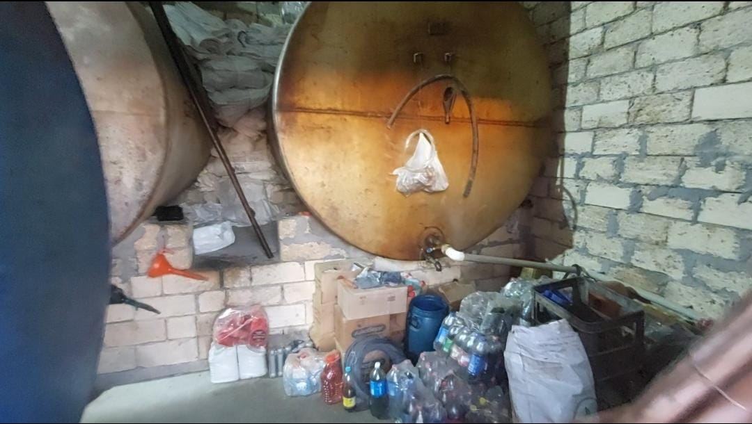 Ağsuda marketdə benzin satılırmış (FOTO/VİDEO) - Gallery Image