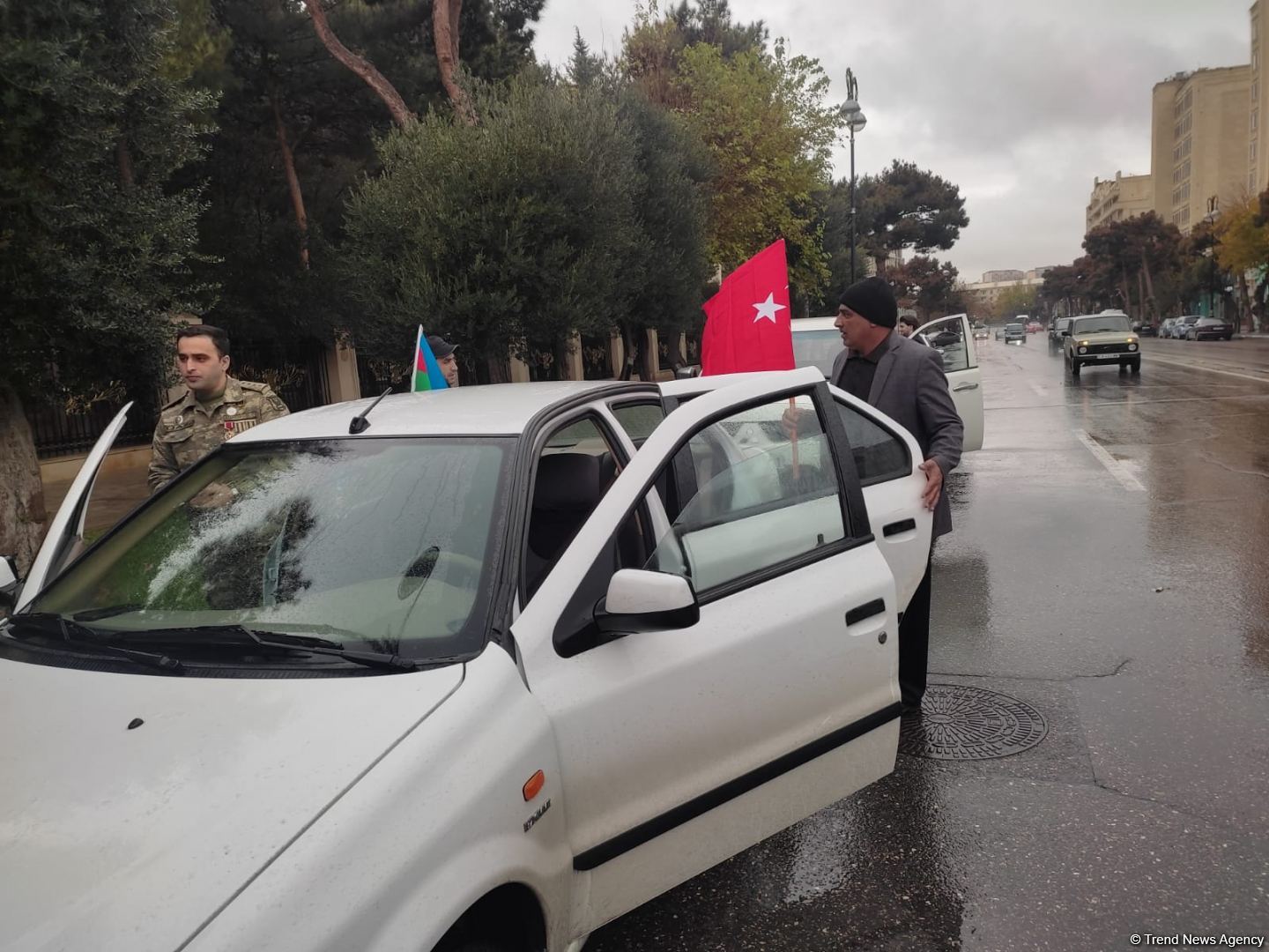 Vətən müharibəsi qaziləri Bakıda Zəfər avtoyürüşü keçirib (FOTO) (ƏLAVƏ OLUNUB) - Gallery Image